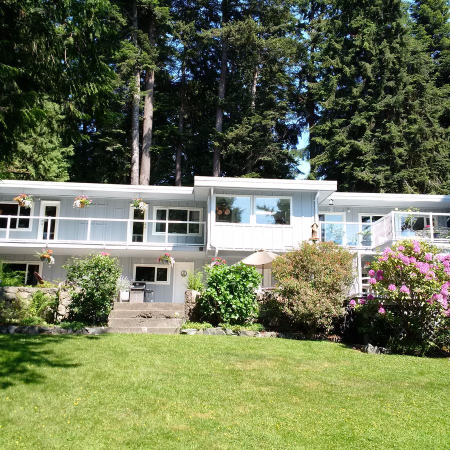 Caprice Bed and Breakfast Roberts Creek Exteriör bild