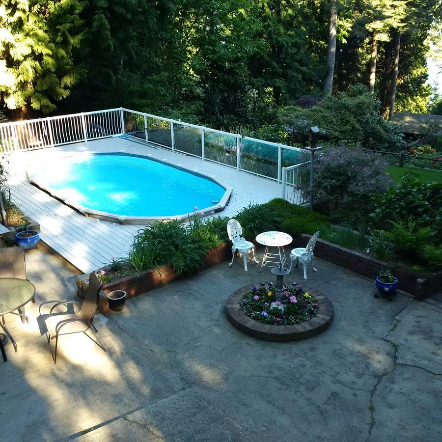 Caprice Bed and Breakfast Roberts Creek Exteriör bild